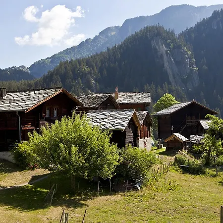 Bergestille Chalet